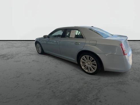 Used 2013 Chrysler 300 C RWD image 6