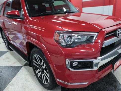 Used 2022 Toyota 4Runner Limited AWD/4WD image 34