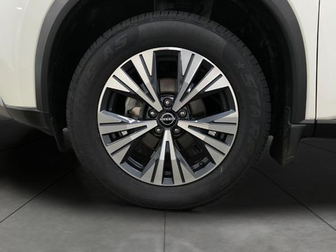 Used 2023 Nissan Rogue SV w/ SV Premium B Package AWD/4WD image 13