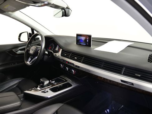 Used 2019 Audi Q7 2.0T Premium w/ Convenience Package image 18