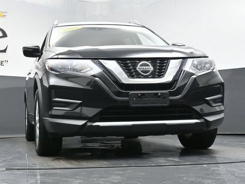 Used 2019 Nissan Rogue SV AWD/4WD image 3