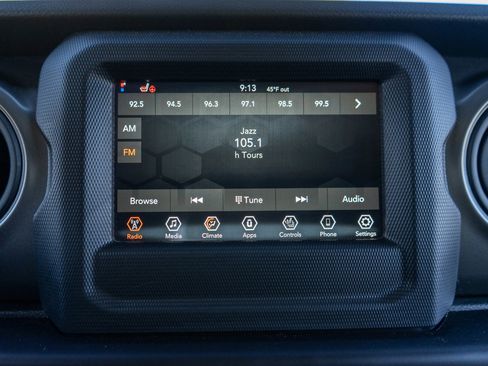 Used 2022 Jeep Wrangler Unlimited Sport AWD/4WD image 15