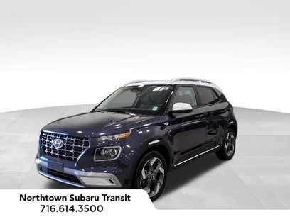 Used 2023 Hyundai Venue Limited w/ Cargo Package