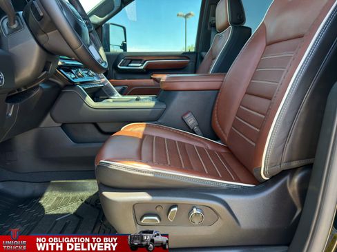 Used 2024 GMC Sierra 2500 Denali Ultimate w/ Max Trailering Package AWD/4WD image 18