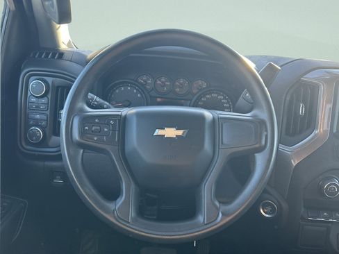 Used 2022 Chevrolet Silverado 1500 Custom image 43