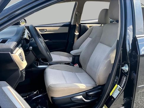 Used 2014 Toyota Corolla LE FWD image 8
