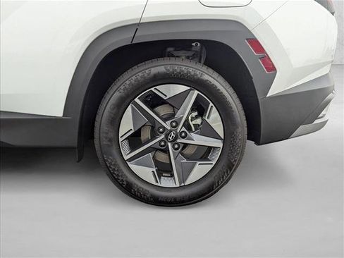 Used 2025 Hyundai Tucson SEL FWD image 9