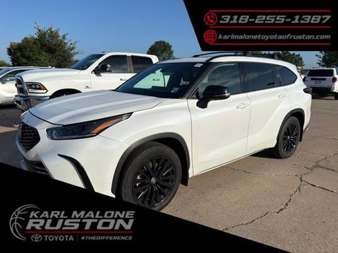 Used 2024 Toyota Highlander XSE FWD image 1