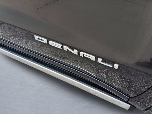 Used 2019 GMC Sierra 1500 Denali w/ Denali Ultimate Package AWD/4WD image 52