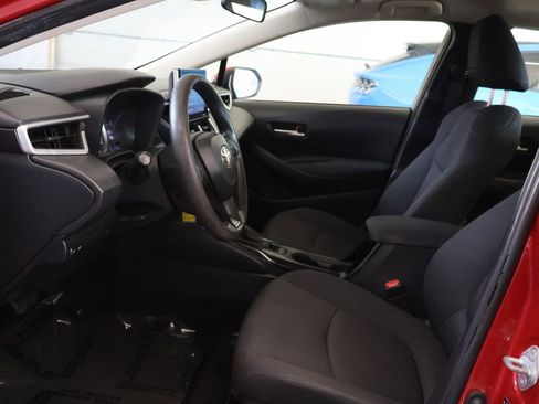 Used 2021 Toyota Corolla LE FWD image 17
