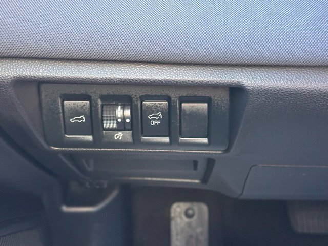 Used 2024 Subaru Outback Premium AWD/4WD image 19