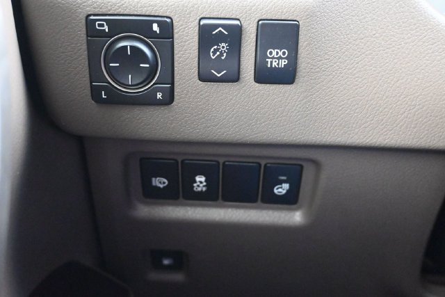 Used 2018 Lexus GX 460 Luxury w/ Preferred Accessory Package AWD/4WD image 28