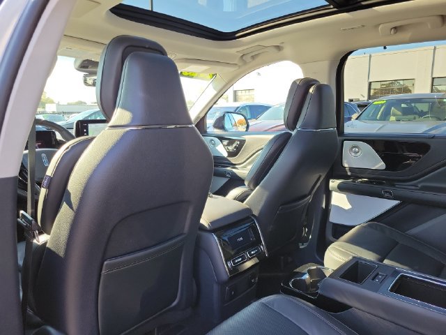 Used 2025 Lincoln Aviator Reserve w/ Equipment Group 201A AWD/4WD image 25
