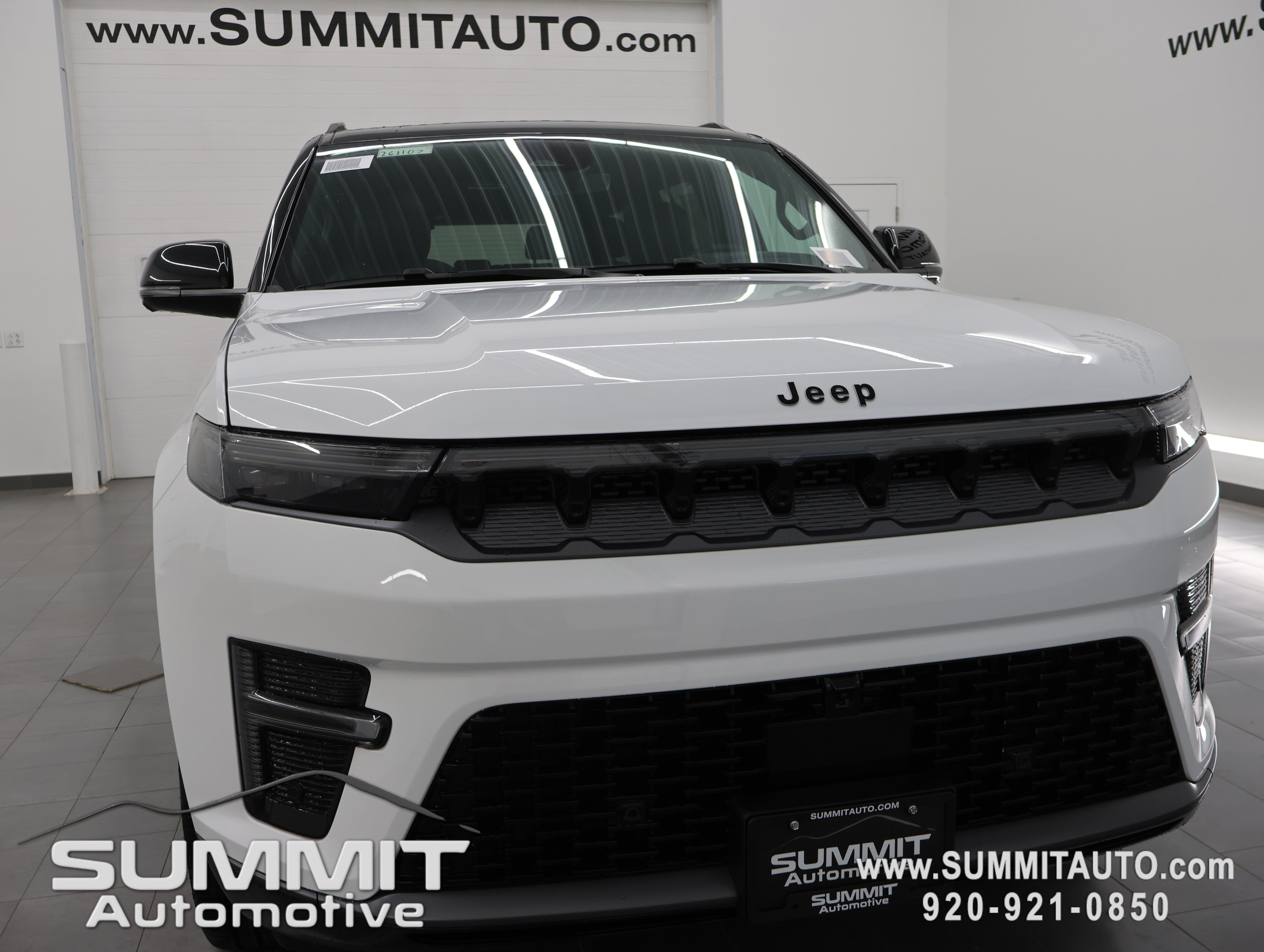 New 2026 Jeep Grand Wagoneer Summit AWD/4WD image 26