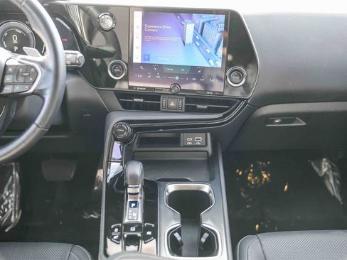 Used 2022 Lexus NX 350 AWD image 12