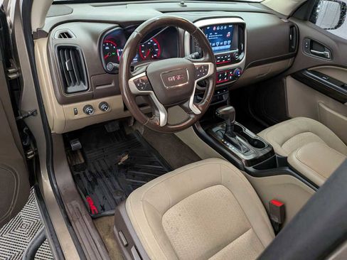 Used 2016 GMC Canyon SLE w/ SLE Convenience Package image 2