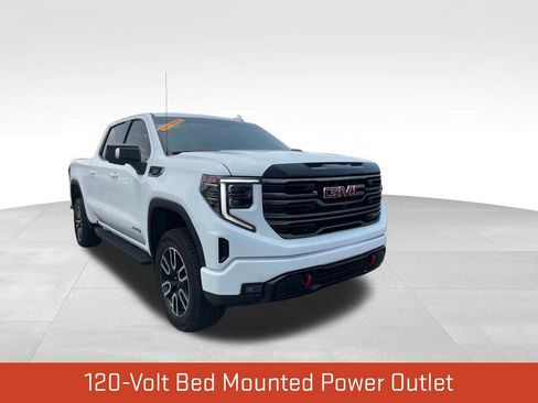 Used 2025 GMC Sierra 1500 AT4 w/ AT4 Premium Package AWD/4WD image 4