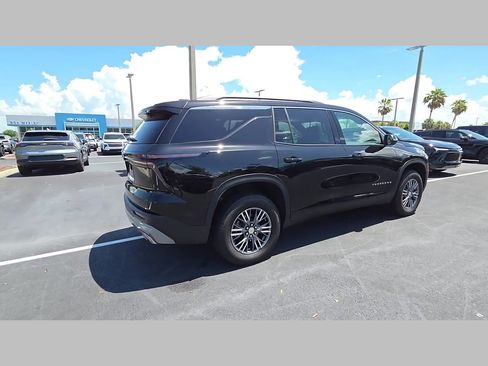 New 2026 Chevrolet Traverse LT w/ Driver Confidence Package FWD image 18