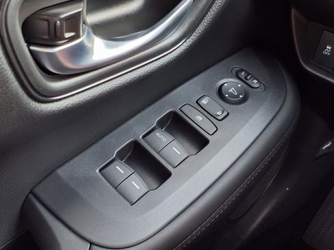 New 2026 Honda HR-V LX image 25