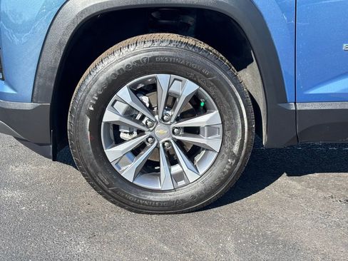 Used 2026 Chevrolet Equinox LT w/ Convenience Package II image 10