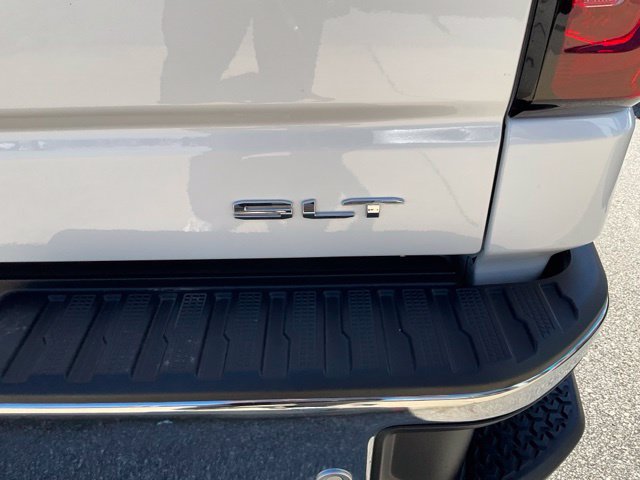 Used 2024 GMC Sierra 1500 SLT w/ SLT Premium Plus Package AWD/4WD image 10