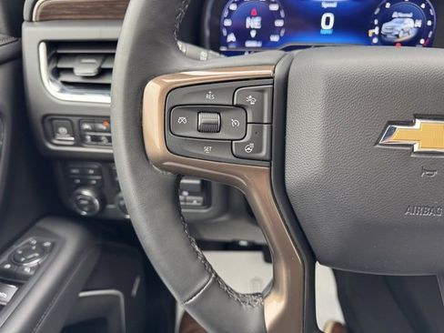 Used 2024 Chevrolet Suburban High Country image 26