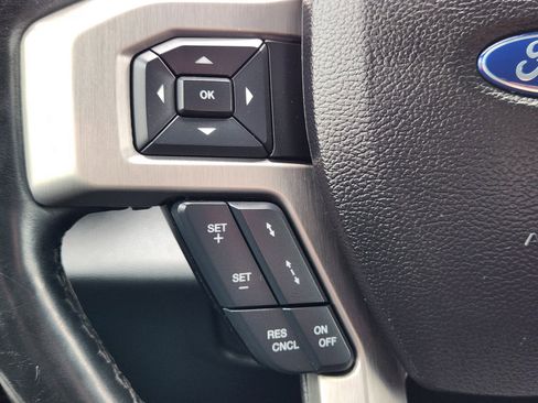 Used 2017 Ford F150 Platinum w/ Equipment Group 701A Luxury image 28