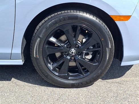 Used 2024 Honda Odyssey Sport image 8