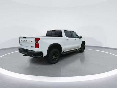Used 2024 Chevrolet Silverado 1500 ZR2 w/ Technology Package AWD/4WD image 11