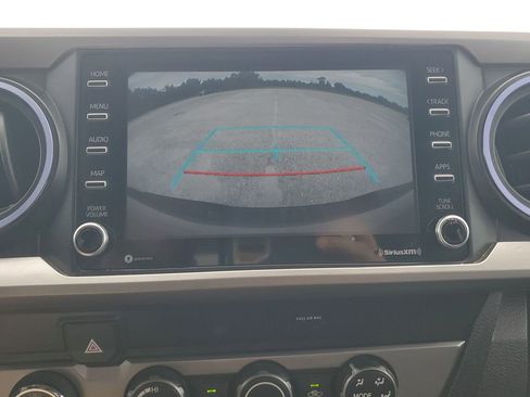 Certified 2020 Toyota Tacoma SR5 image 29