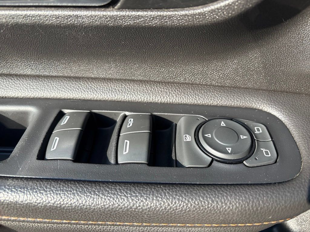 Used 2019 GMC Terrain SLE w/ Driver Convenience Package AWD/4WD image 12
