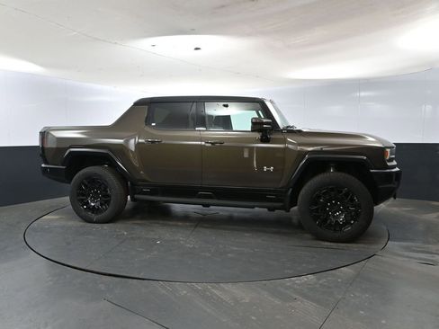 New 2025 GMC Hummer EV 2X image 4