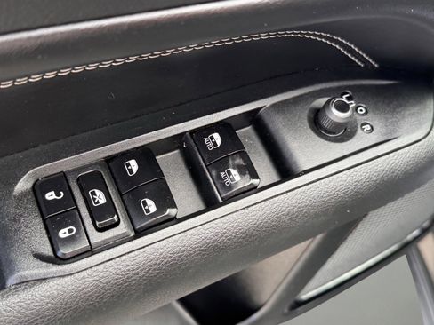 Used 2023 Jeep Compass Altitude w/ Convenience Group image 26