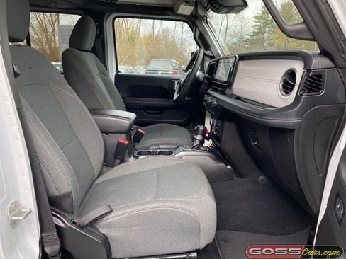 Certified 2024 Jeep Wrangler Sahara image 6