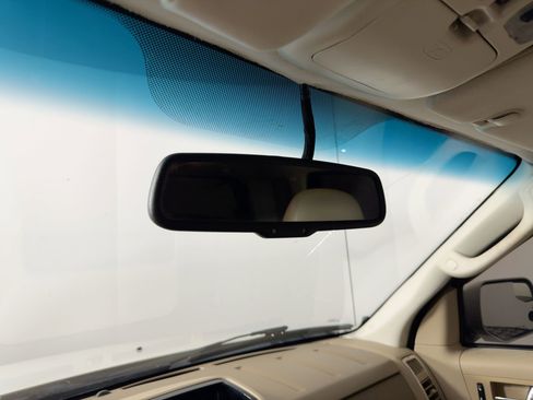 Used 2011 Ford Escape Limited w/ 302A Rapid Spec Order Code image 18