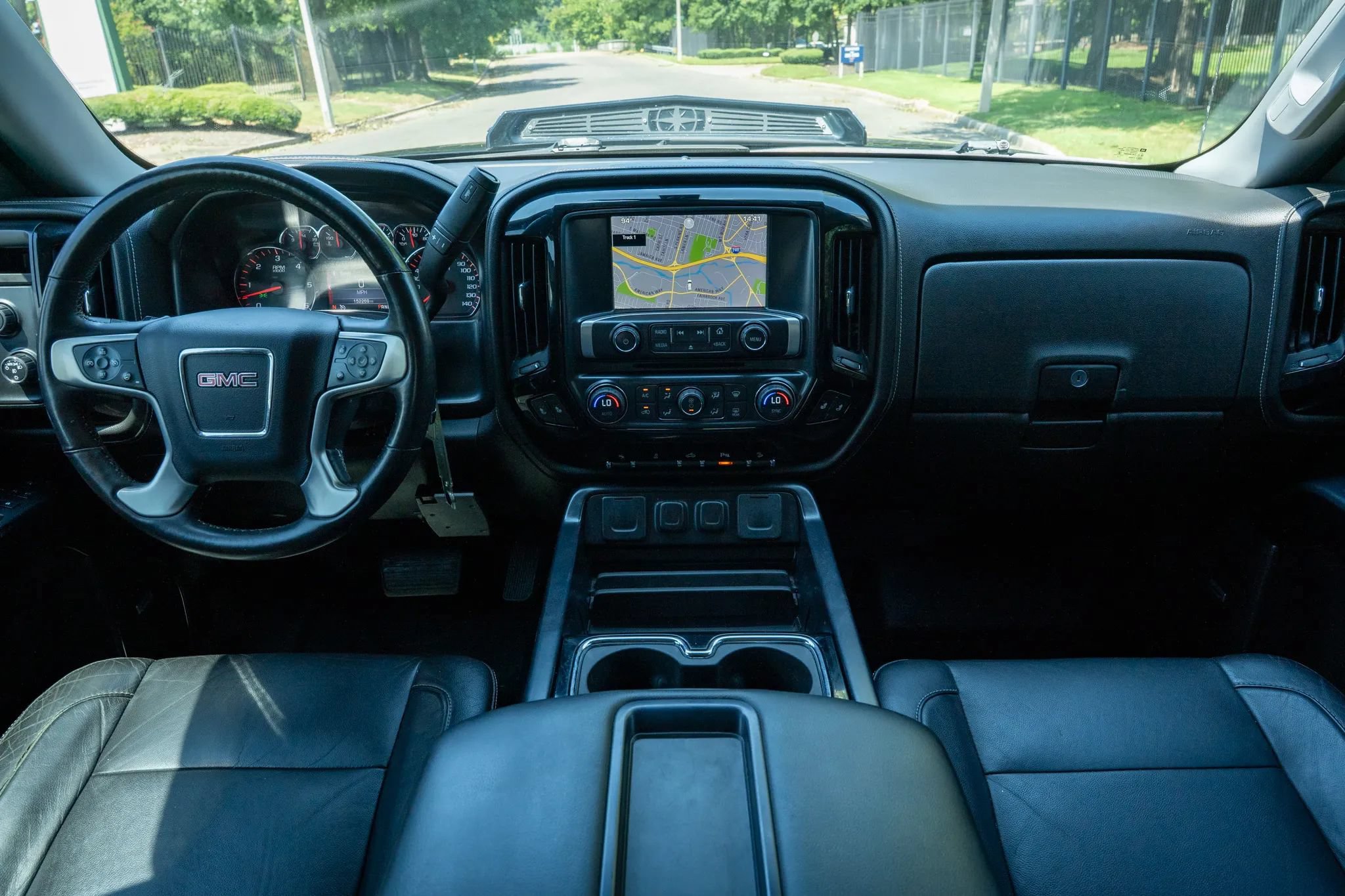 Used 2014 GMC Sierra 1500 SLT w/ SLT Preferred Package AWD/4WD image 16