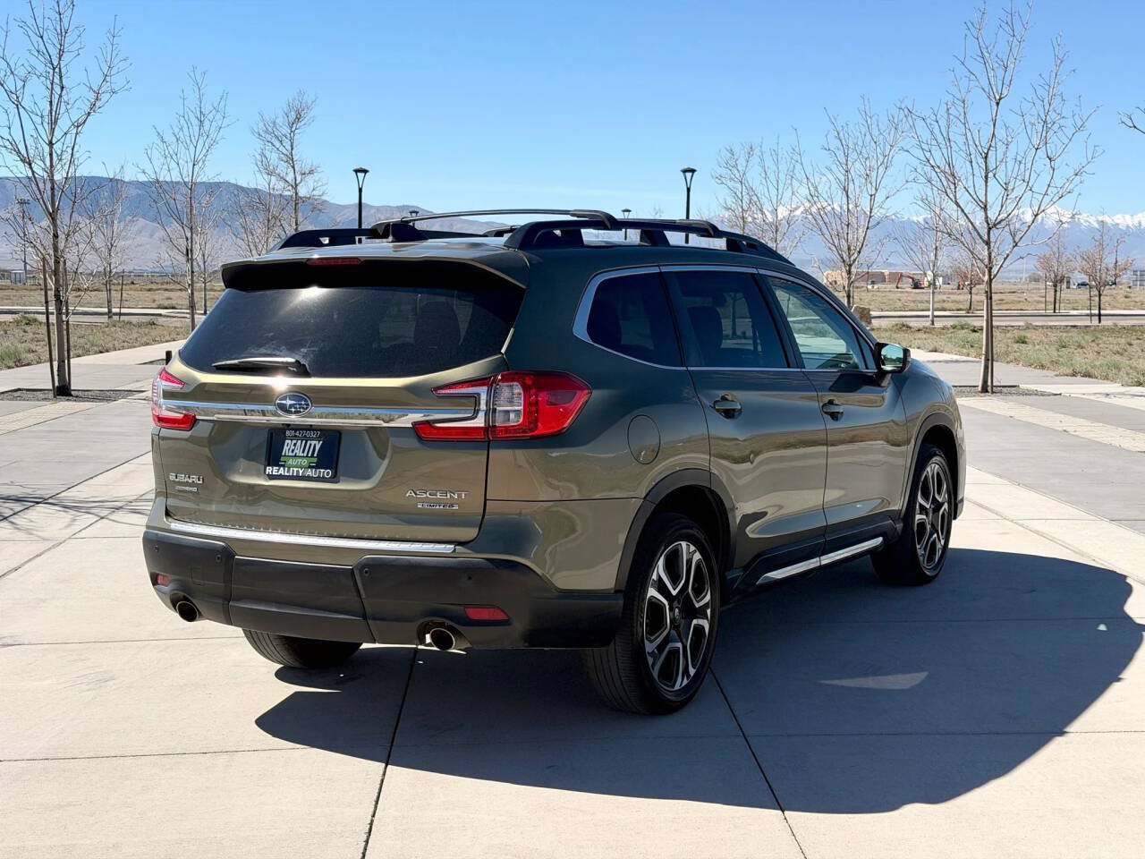 Used 2023 Subaru Ascent Limited AWD/4WD image 6