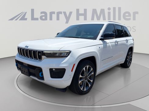 Used 2023 Jeep Grand Cherokee Overland w/ Advanced Protech Group III AWD/4WD image 1