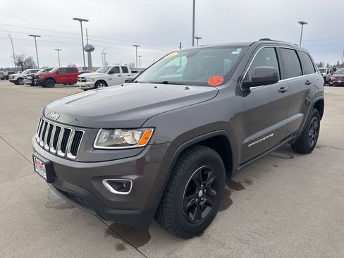 Used 2016 Jeep Grand Cherokee Laredo w/ Quick Order Package 23E AWD/4WD image 22