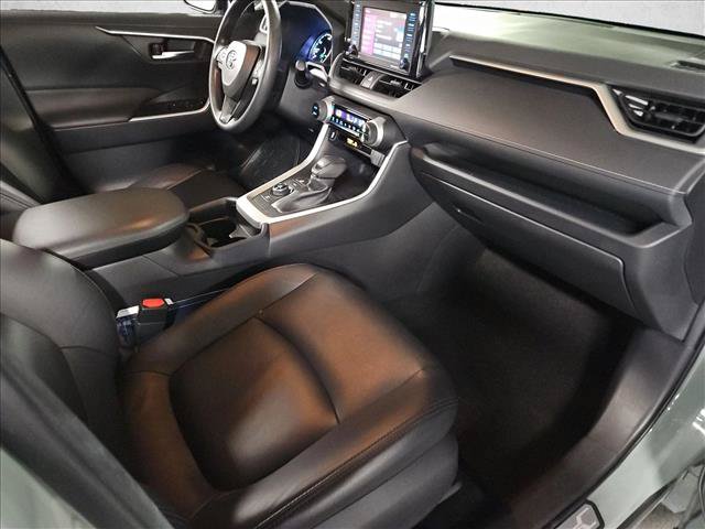 Used 2021 Toyota RAV4 XLE w/ Convenience Package AWD/4WD image 21