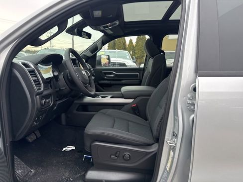 New 2026 RAM 1500 4x4 Crew Cab image 19