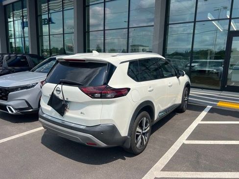 Used 2021 Nissan Rogue SL FWD image 9