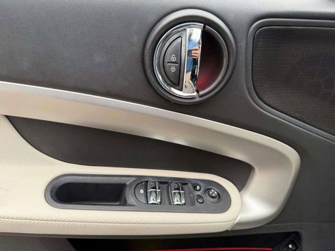 Used 2023 MINI Cooper Countryman SE w/ Storage Package image 23