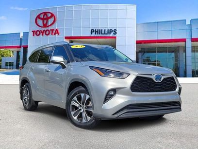 Used 2021 Toyota Highlander XLE