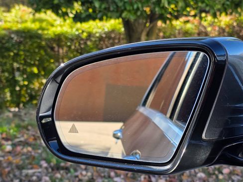 Used 2017 Mercedes-Benz E 300 image 9