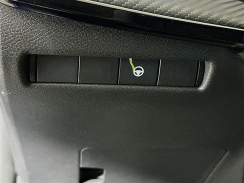 New 2026 Nissan Kicks SR w/ Cold Weather Package image 10