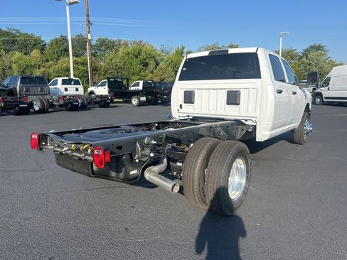 New 2026 RAM 3500 Tradesman w/ Chrome Appearance Group image 7