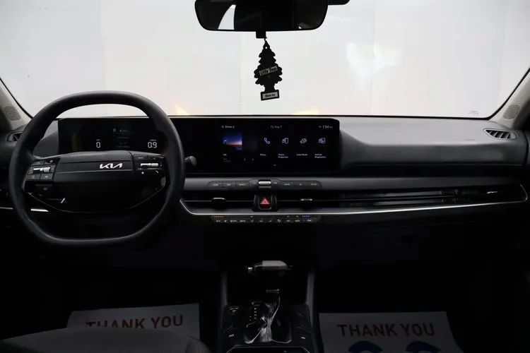Used 2025 Kia K4 FWD image 18
