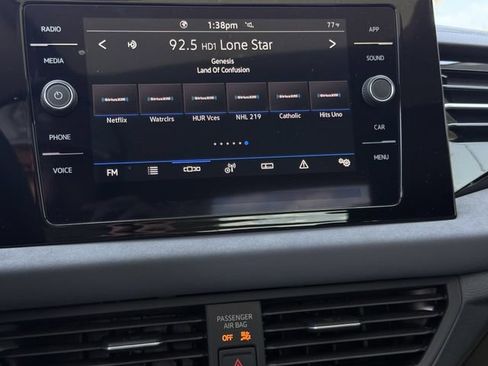 New 2026 Volkswagen Jetta SE FWD image 11
