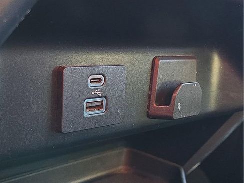 Used 2023 Ford F150 XLT image 26